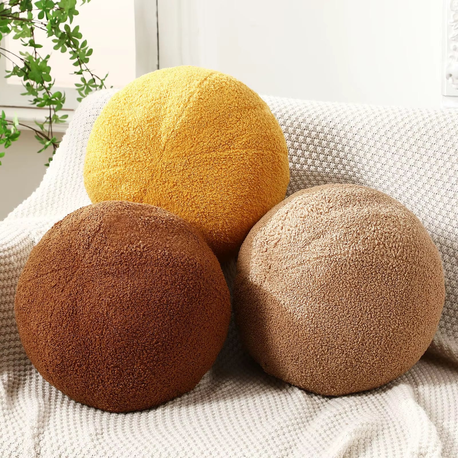 1Pc Spherical Cushion, Nordic Style,Soft Plush Throw Pillow,Decorative Chair Cushion Living Room and Bedroom